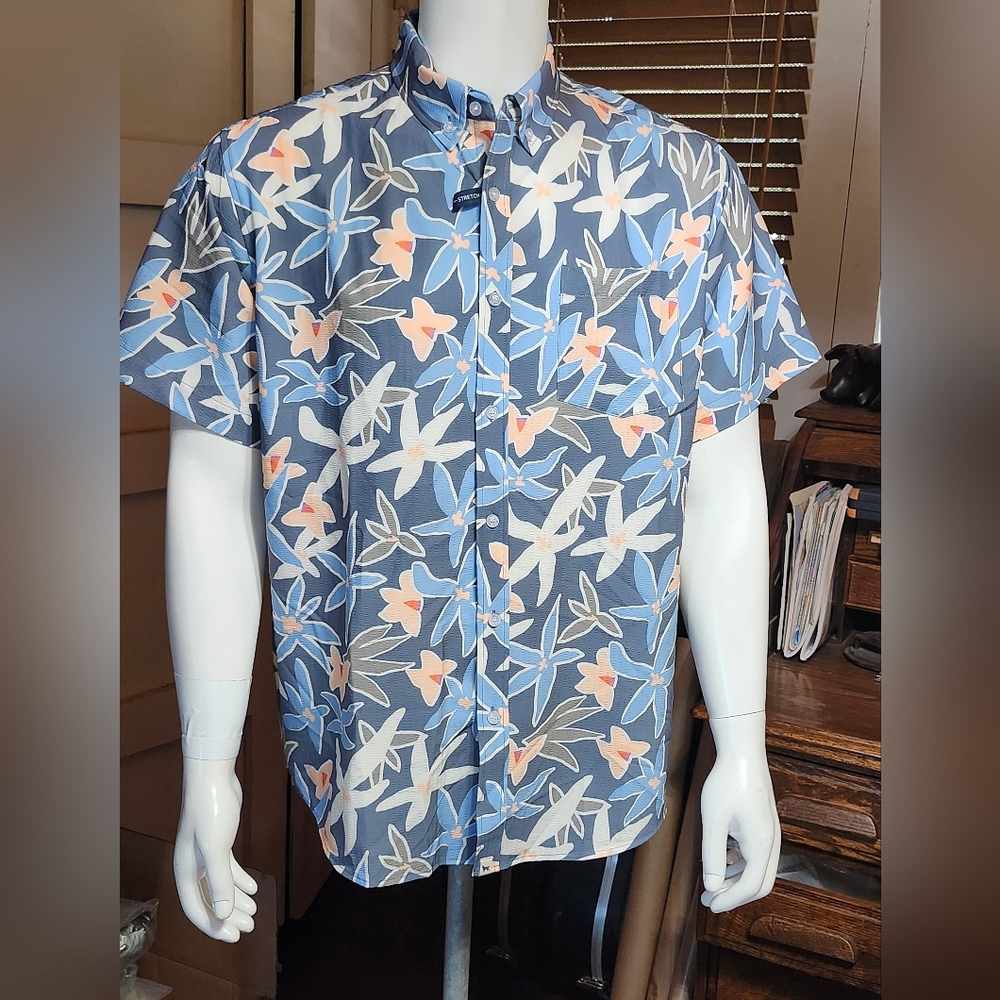 Simply Southern Short Sleeve Button-Down Floral Themed Shirt In Men's Size Large